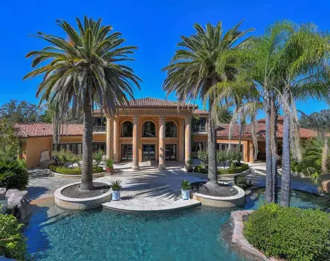 sobha-la-casa-entrance-view